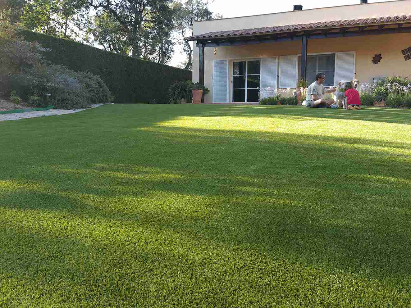 Verdeco. Césped artificial directo de fábrica. Venta e instalación